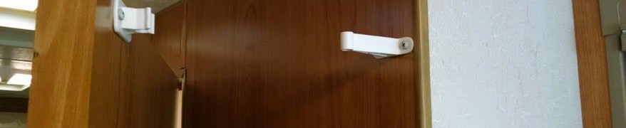 Latch to hold Bathroom door open