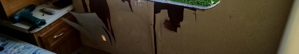 Repair interior wall de-lamination damage